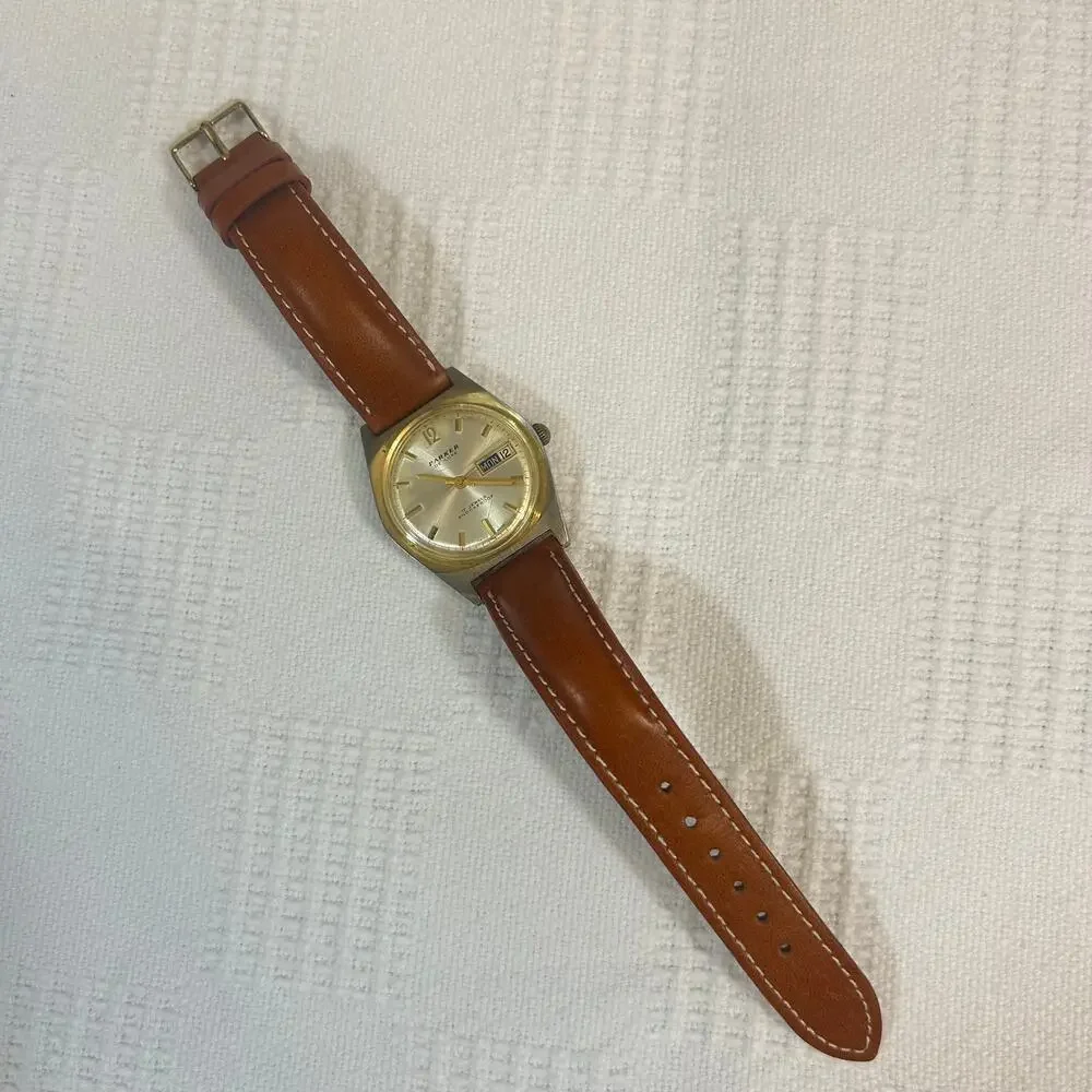 Parker De-Luxe 17 Jewel Watch For Parts or Repair See Pictures Swiss Made